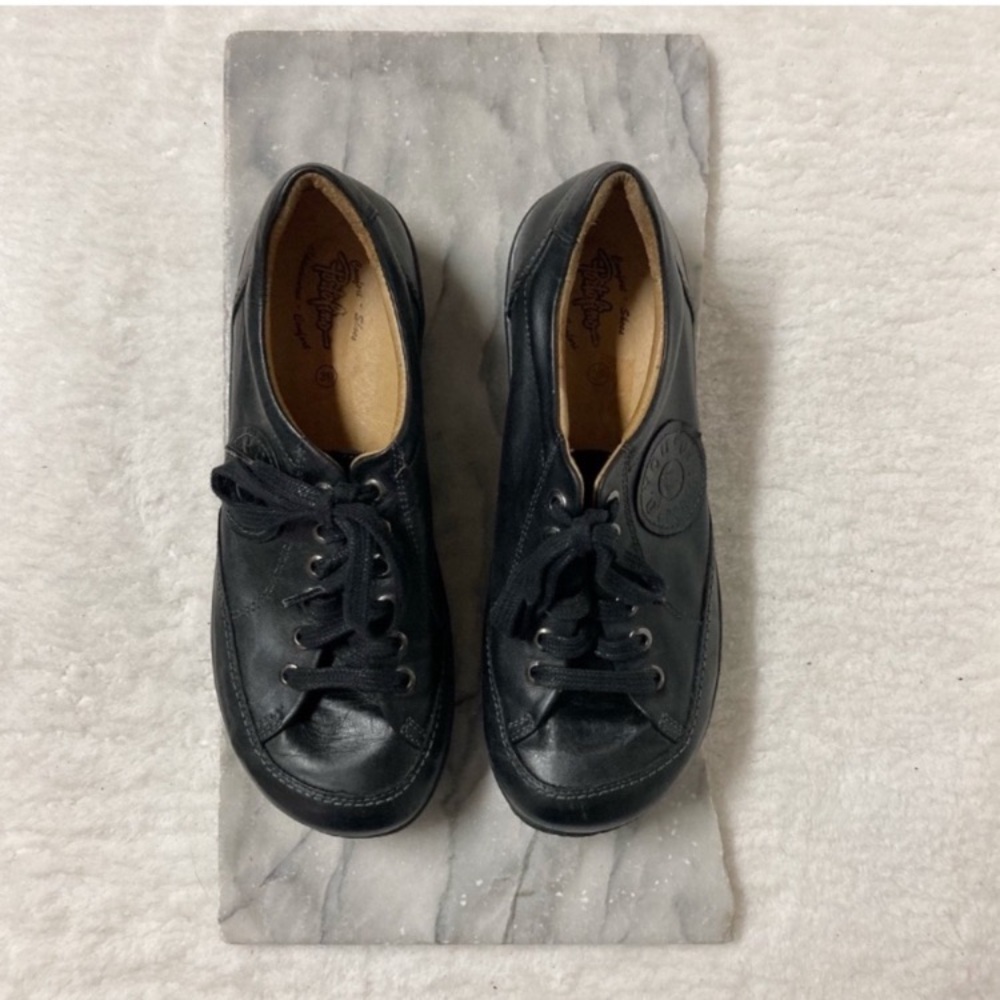 Portofino Lace Up Walking Shoe Size 8.5 Black Leather